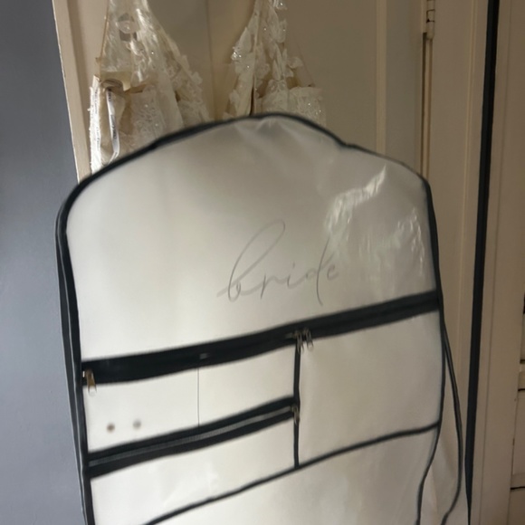 Wedding Dress - Picture 6 of 11